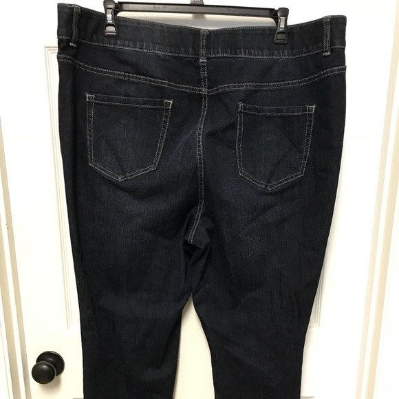Lane Bryant Dark Wash Jeans 24 Regular - Picture 3 of 3